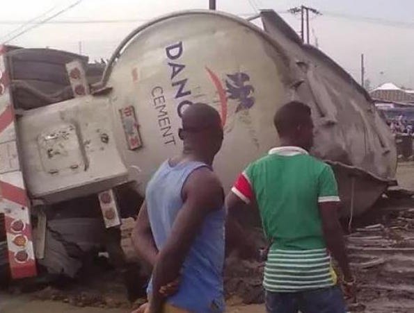 File photo: Dangote Truck involved in accident